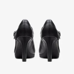 Ambyr Shine Black Leather|Clarks