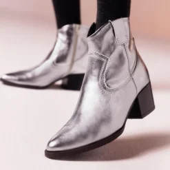 Elder Rae|Clarks New
