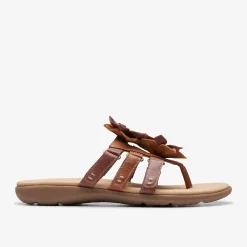 Elizabelle Mae|Clarks Hot