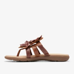Elizabelle Mae|Clarks Hot