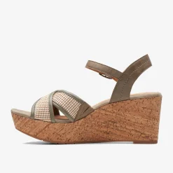 Elleri Plum|Clarks Online