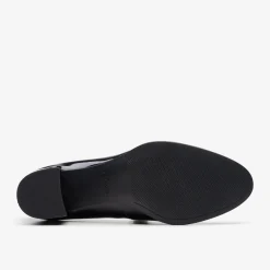Freva 55 Court|Clarks Outlet