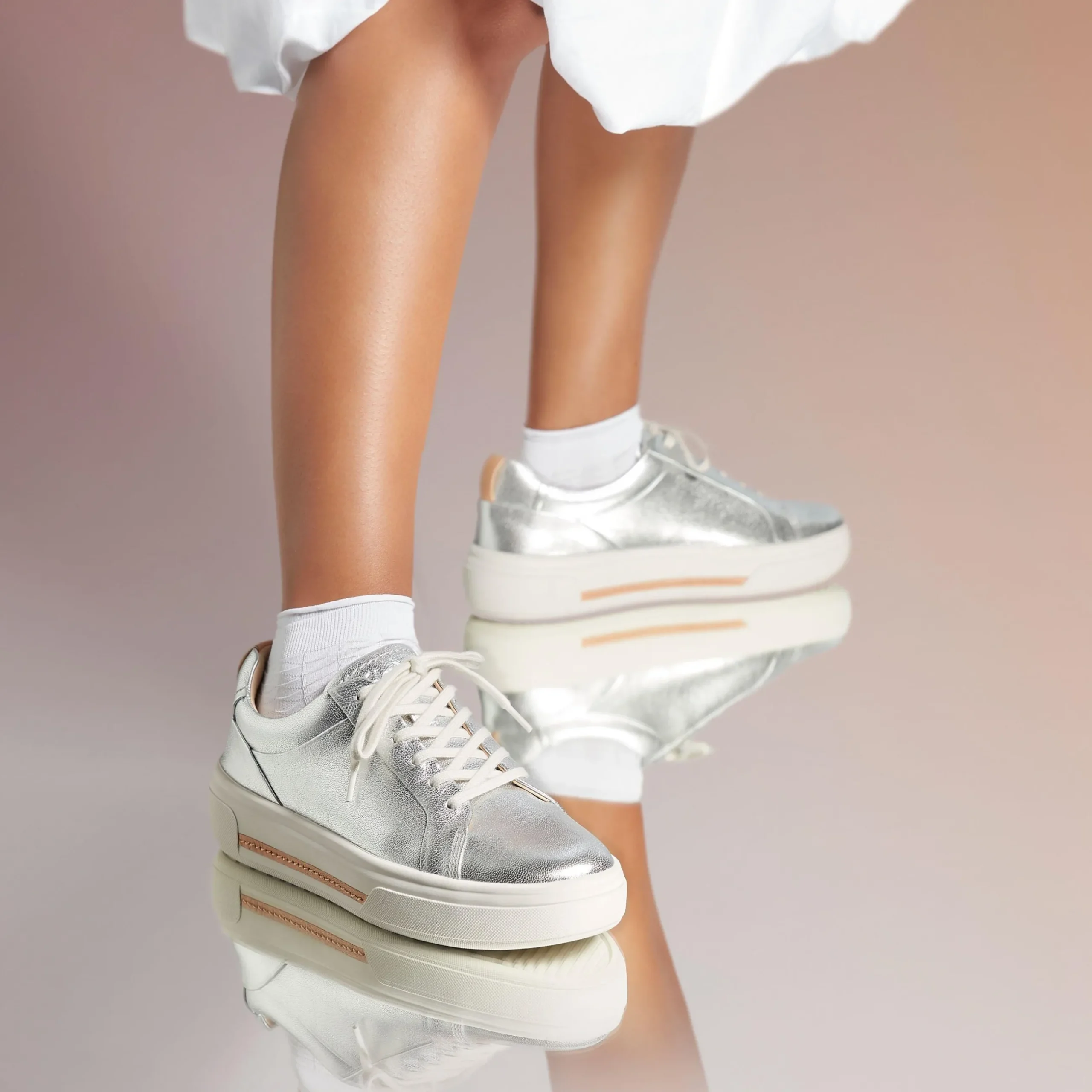 Hollyhock Walk|Clarks Discount