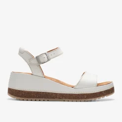 Kassanda Lily|Clarks