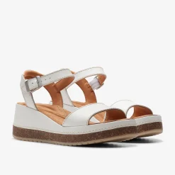Kassanda Lily|Clarks