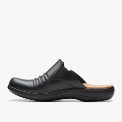 Laurieann Bay|Clarks