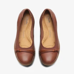 Meadow Rae|Clarks Hot