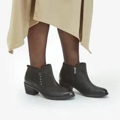Neva Lo|Clarks Hot