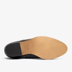 Octavia Up|Clarks Hot