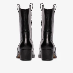 Octavia Up|Clarks Hot
