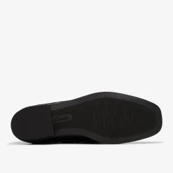 Sarafyna Freva|Clarks Hot