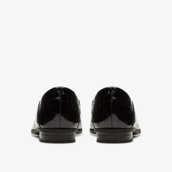 Sarafyna Freva|Clarks Hot