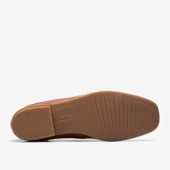 Sarafyna Freva|Clarks Hot