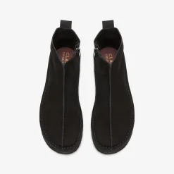 Trek Wedge Boot Black Suede|Clarks New
